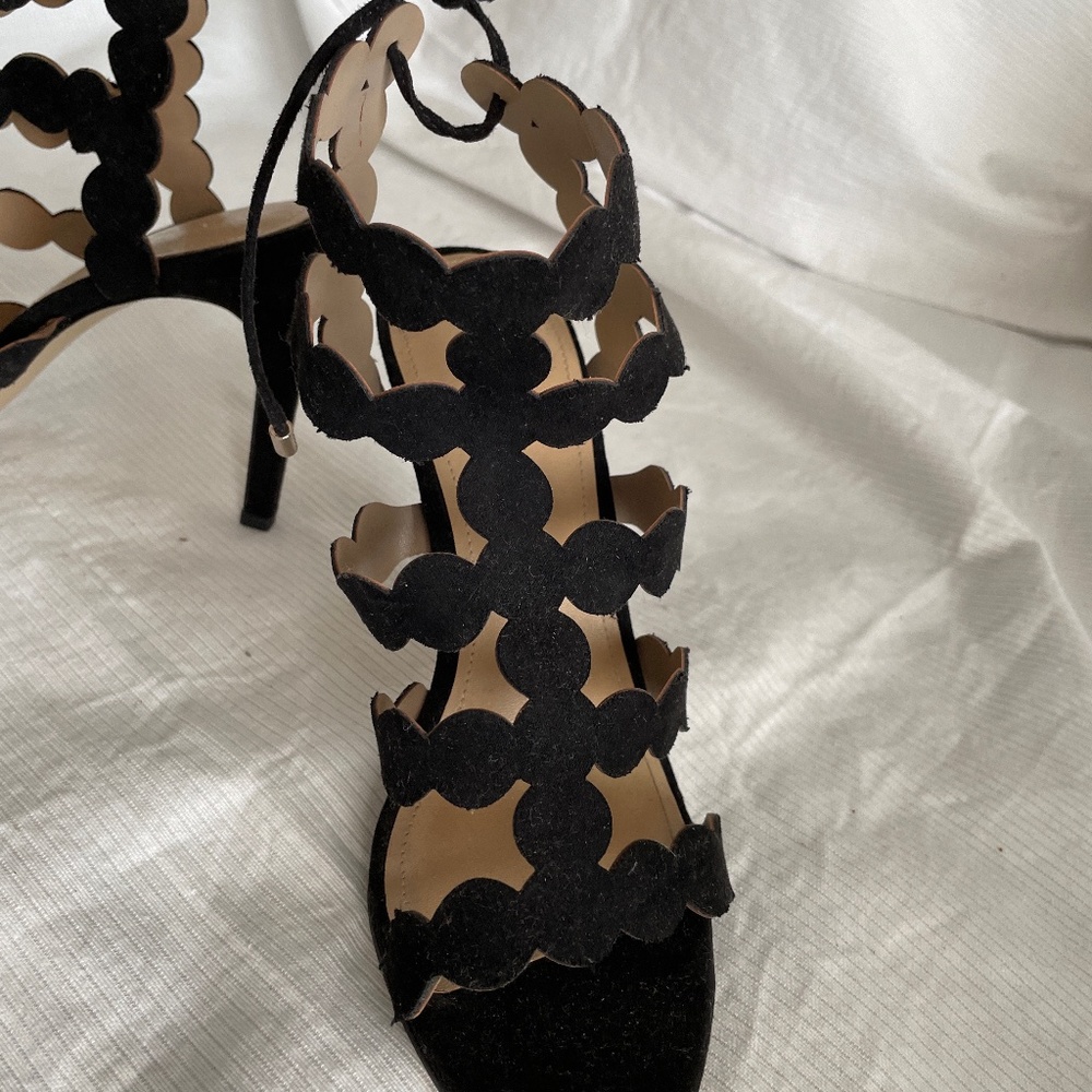 Beautiful BCBG  Strappy high heeled tie at ankle